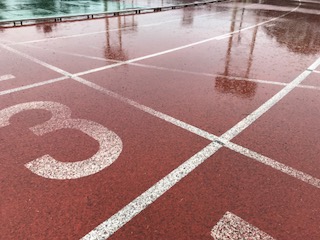 雨天時の陸上大会に用意しておくといいかも 陸上スパイク通販 スポーツタウンメイセイ